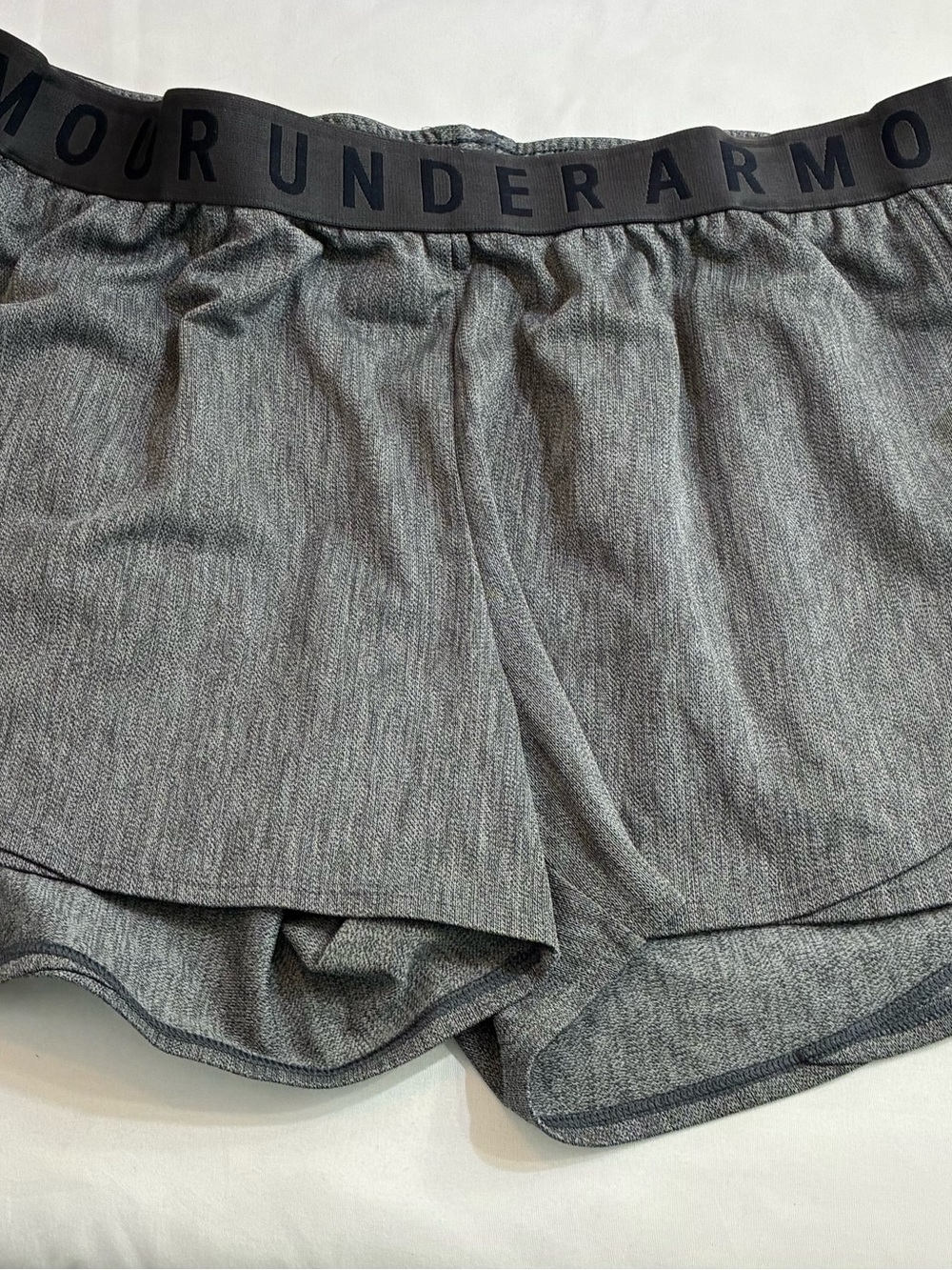 Under Armour Gray Women’s Athletic Shorts with Branded Waistband loose fit Sz L